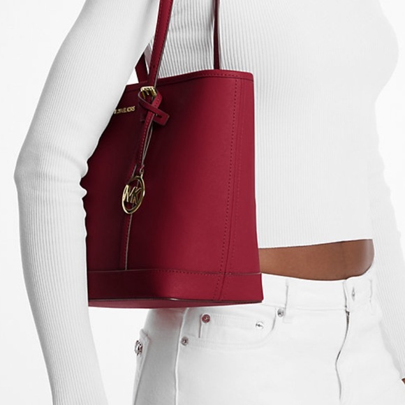 Jet Set Travel Small Saffiano Leather Top-Zip Tote Bag-Dark Cherry 🍒 - Picture 6 of 11